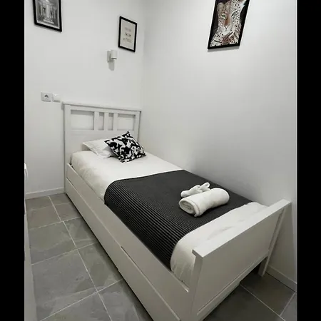Apartamento Conde Do Redondo Lisbon Exterior photo