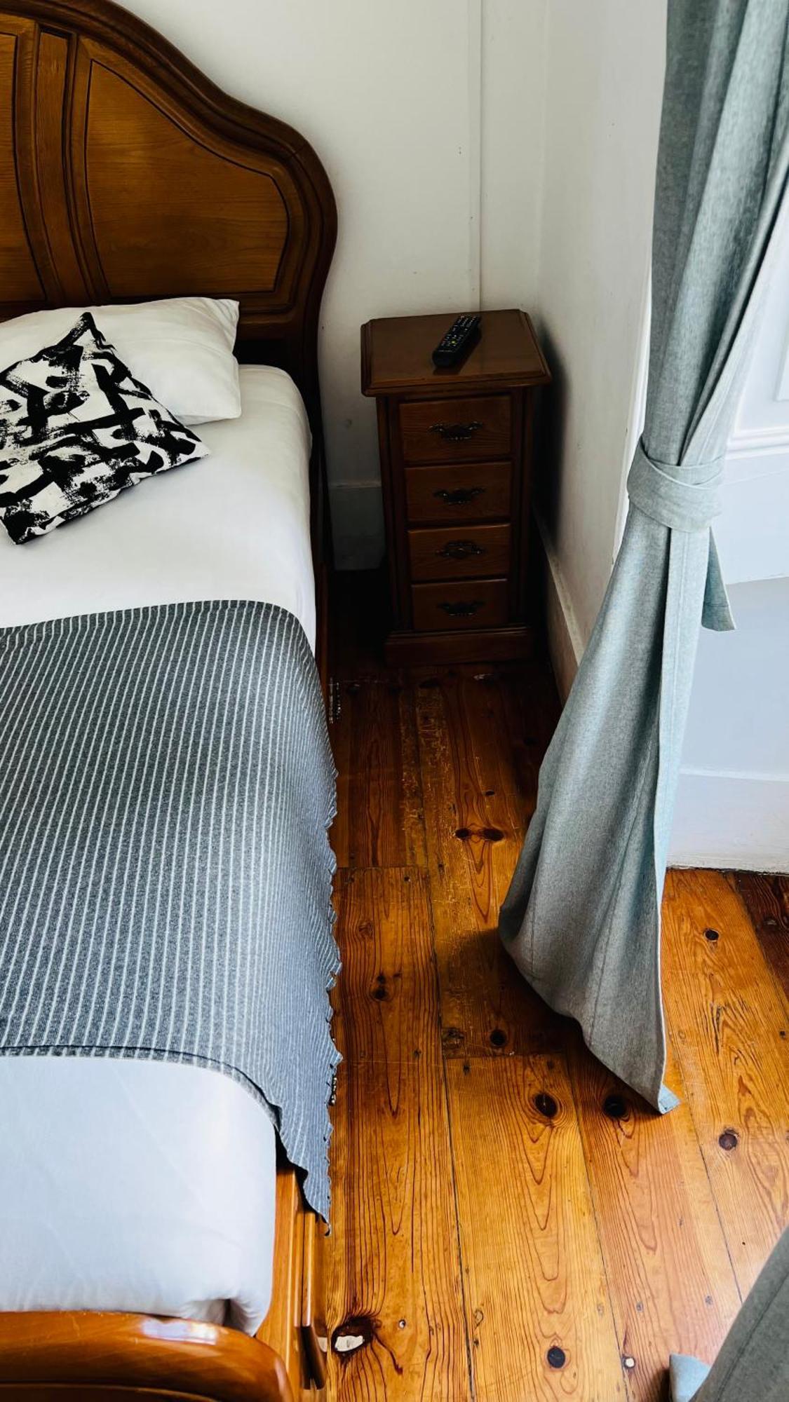 Conde Do Redondo Homestay Lisbon